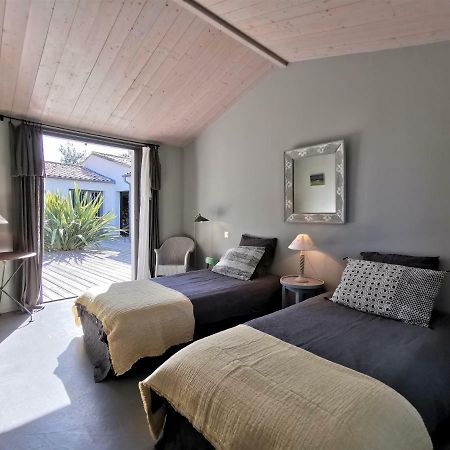 Derrière la plage : suite, patio et pergola Le Bois-Plage-en-Ré Extérieur photo